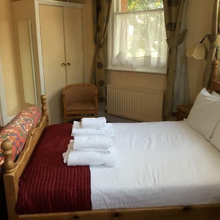 Railway Hotel Faversham Eksteriør billede