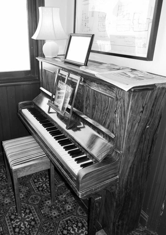 Railway Hotel Faversham Eksteriør billede