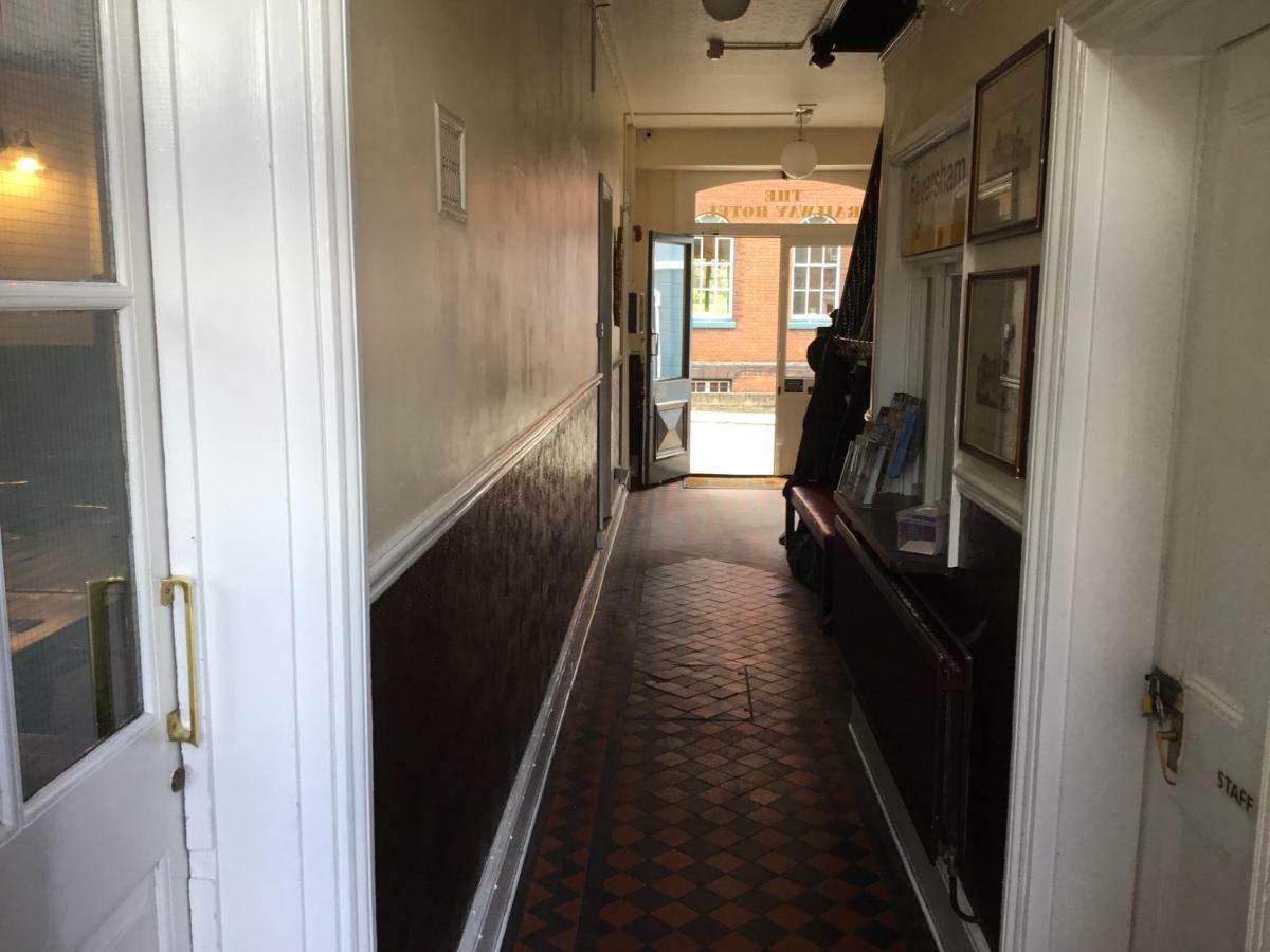 Railway Hotel Faversham Eksteriør billede